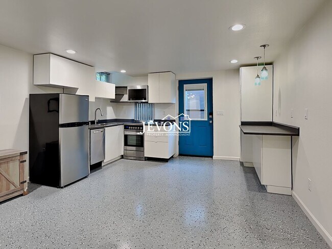 Building Photo - 9222 117th St SW