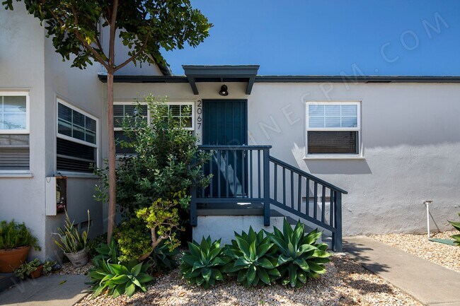 Building Photo - 1 BR w/ Private Patio and Washer/Dryer Combo ~ Minutes from the Beach!