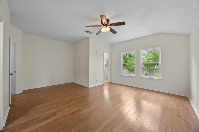 Building Photo - 1617 Abbey Ln