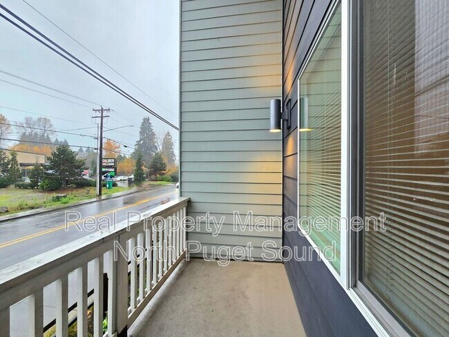 Building Photo - 17417 W Main St