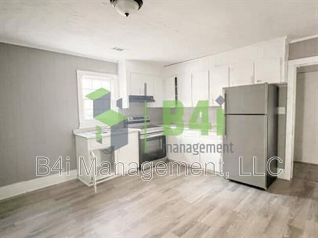Building Photo - 119 Chandler Cir SE