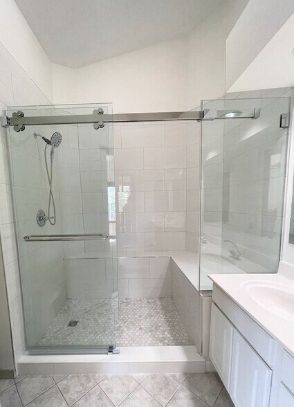 Building Photo - 13701 Modrad Way