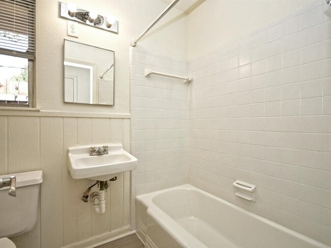 Building Photo - 7601 Tisdale Dr