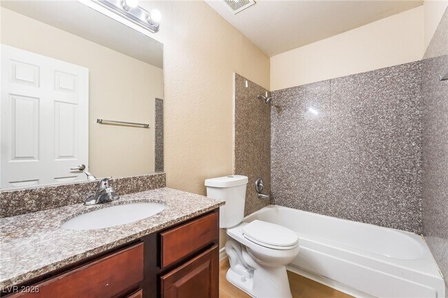 Building Photo - 5121 River Glen Dr