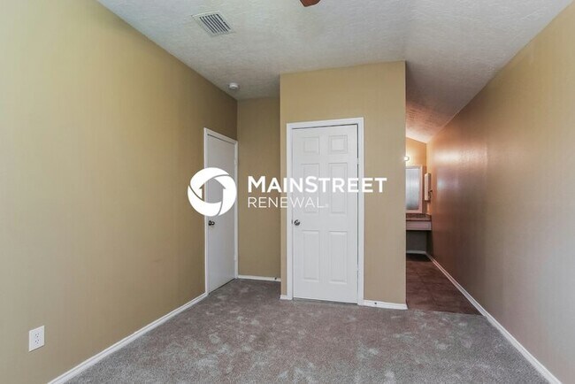 Building Photo - 3 Bedroom Pet-Friendly Home in Humble, TX with Main Street Renewal
