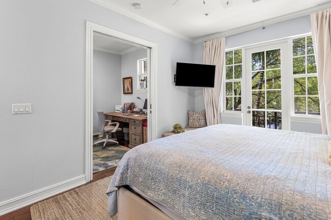 Building Photo - 75 NE 5th Ave