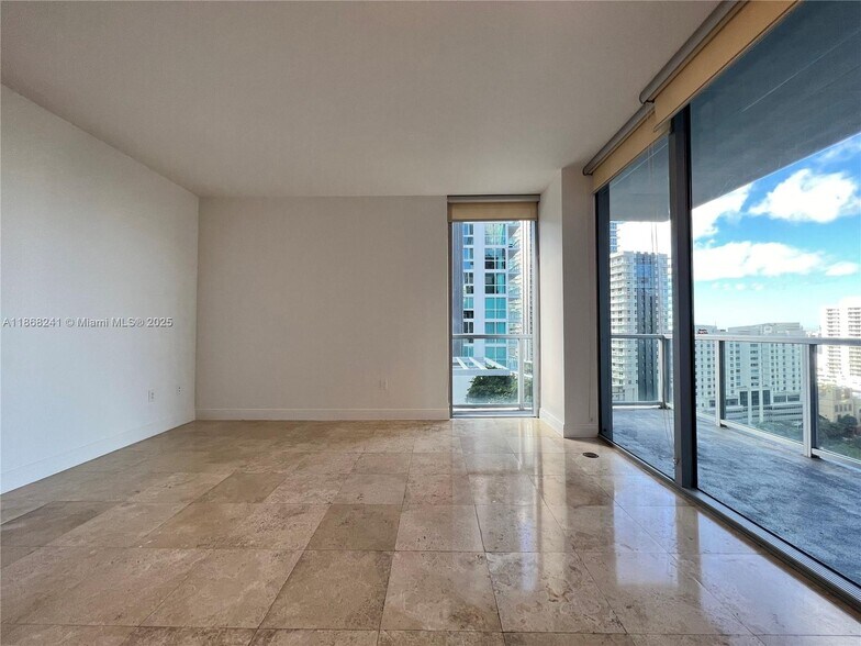 Building Photo - 1050 Brickell Ave