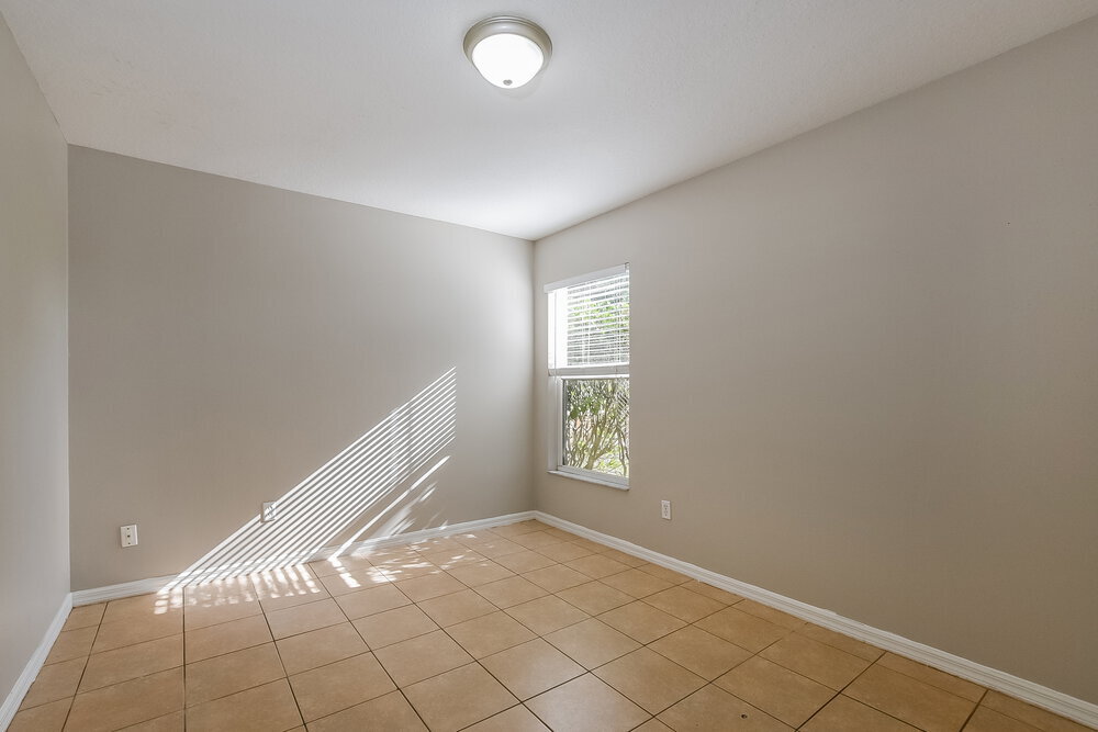 Building Photo - 232 Valley Edge Dr