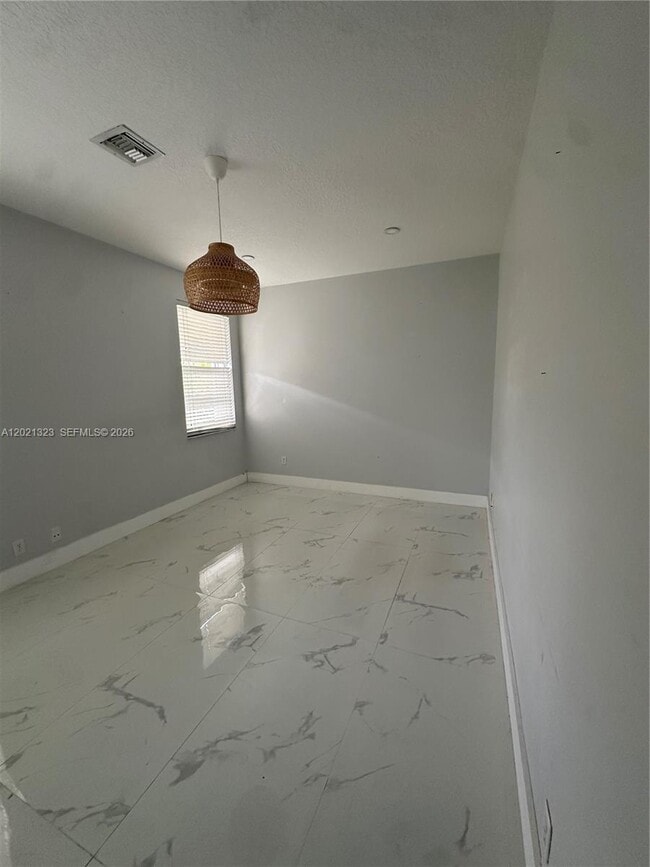Building Photo - 354 Mallard Rd