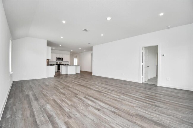 Building Photo - 8519 Swenson Ln