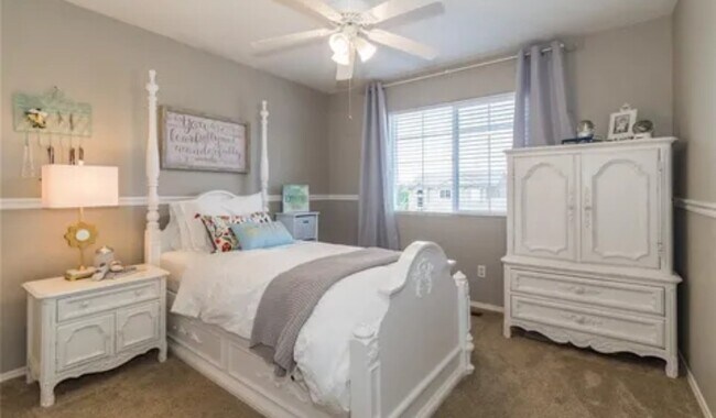 Building Photo - 1333 Lookout Springs Dr