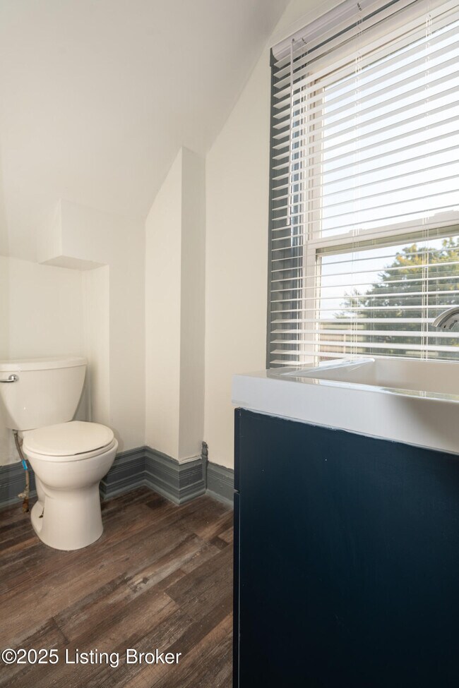 Building Photo - 1219 S 2nd St