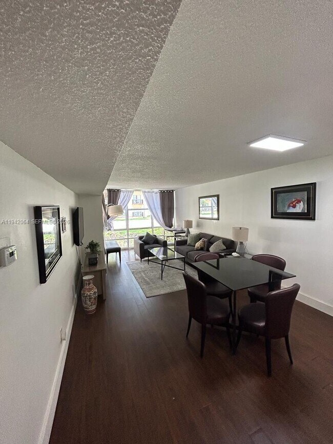 Building Photo - 210 172nd St