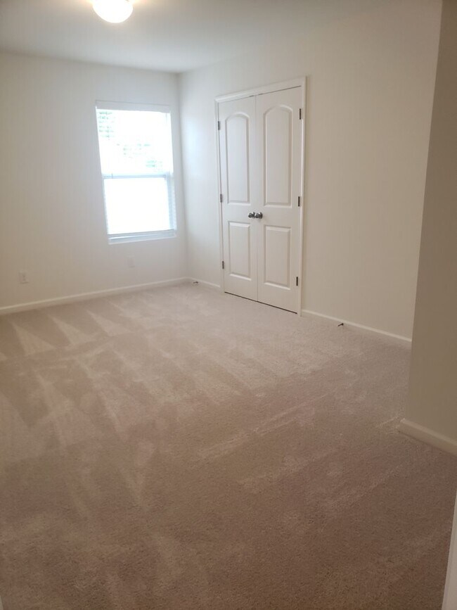 Building Photo - 3465 Vickrey Meadow Dr