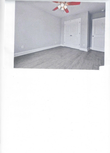 Building Photo - 865 merilou Way