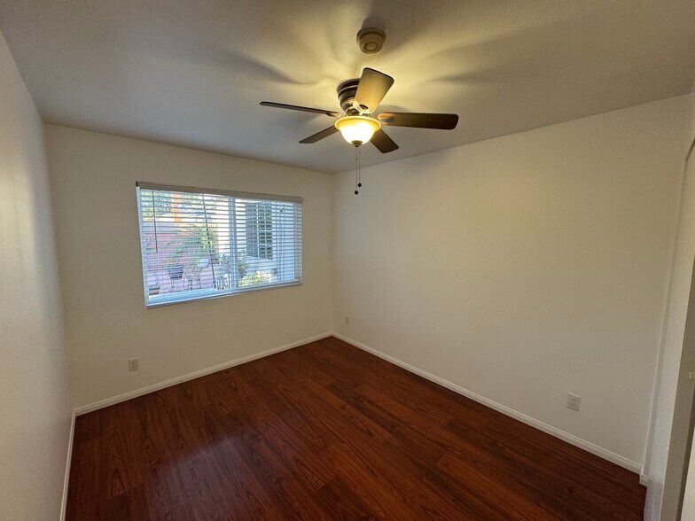 Building Photo - 9625 Adoree St