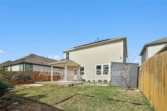 Building Photo - 15801 Crissom Ln