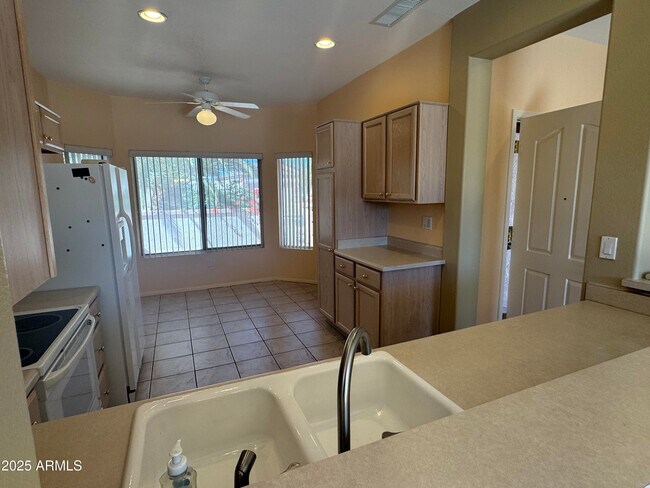 Building Photo - 16216 W Mountain Pass Dr