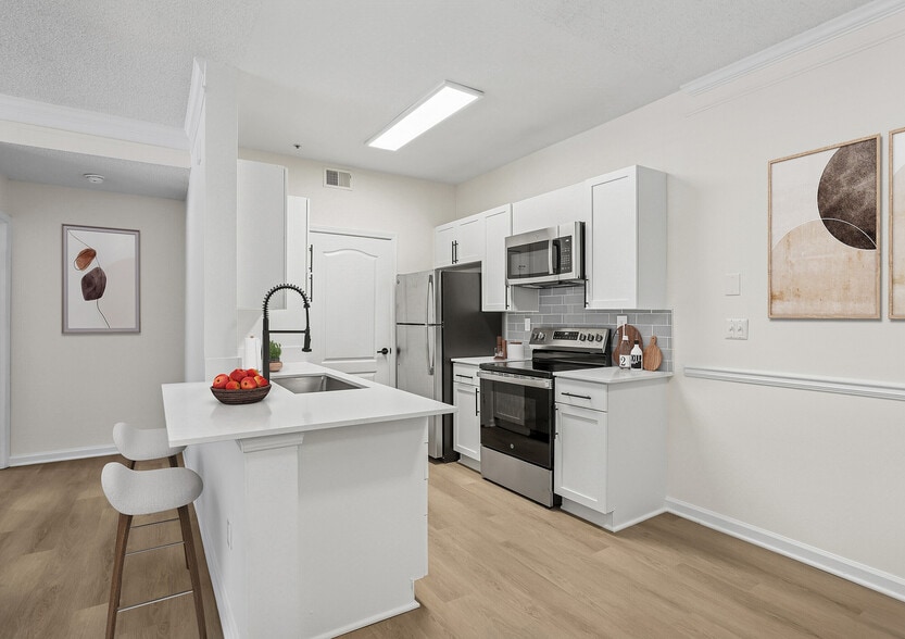 Primary Photo - Avana TownPark