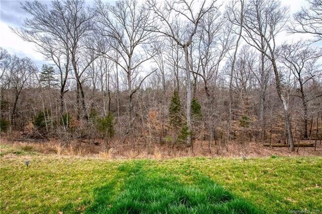 Building Photo - 2589 Shoal Park Rd