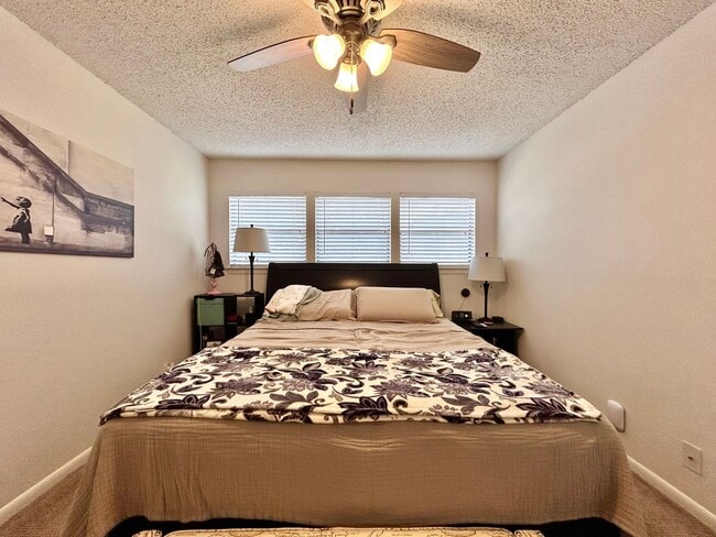 Building Photo - 6031 Old Fredericksburg Rd