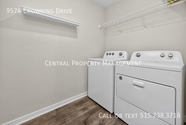 Building Photo - 9574 Crowning Dr