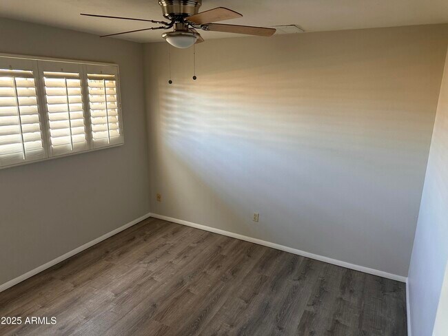 Building Photo - 1802 W Villa Rita Dr