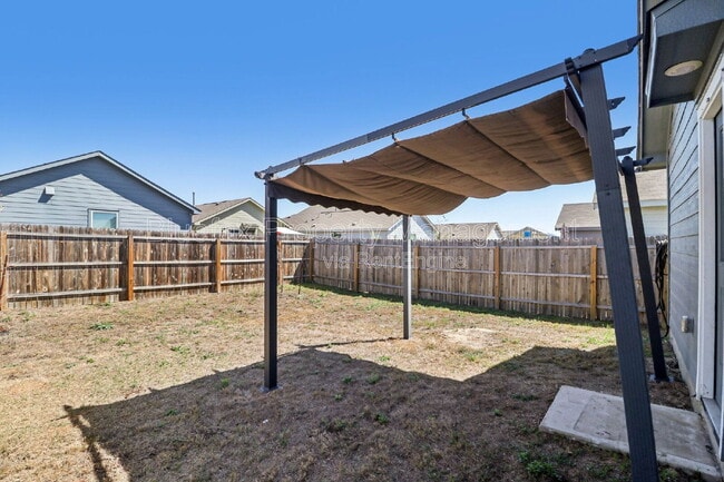 Building Photo - 7244 Pasture Run