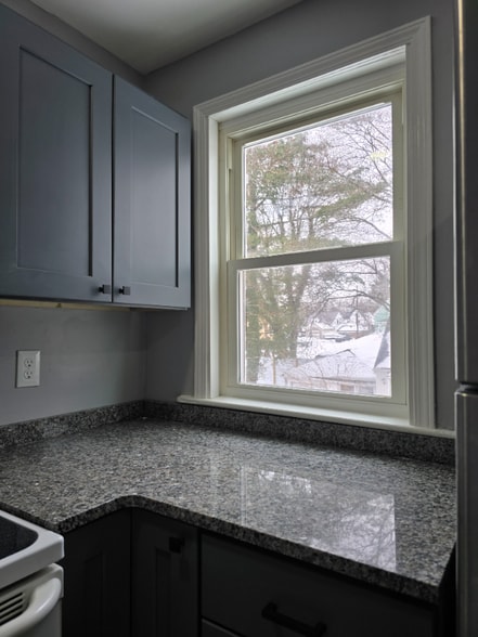 Building Photo - 32 Bunker Ave