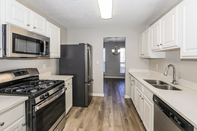 Building Photo - 1423 Buckingham Ct