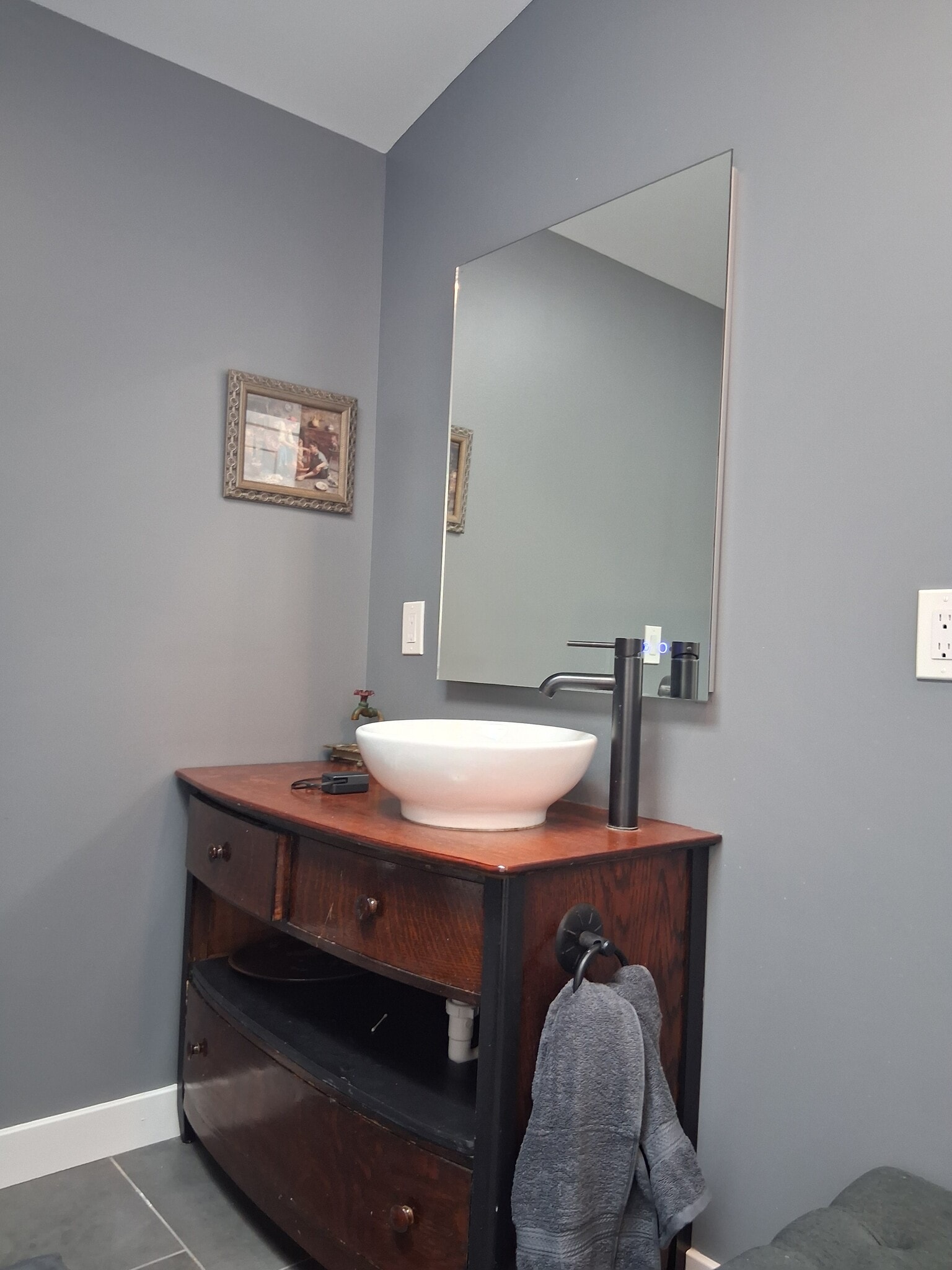 Upstairs Hallway Bathroom - 2710 English Rd
