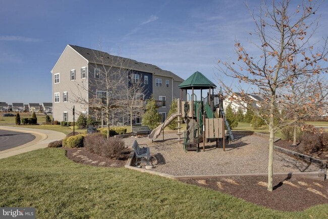 Building Photo - 104 Santa Fe Ct