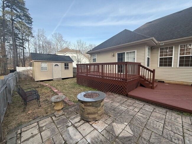 Building Photo - Amazing 5-Bed, 2.5-Bath Home on a Cul-de-Sac "ASK ABOUT OUR ZERO DEPOSIT"