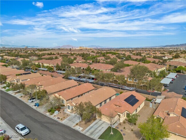 Building Photo - 11076 Zampino St