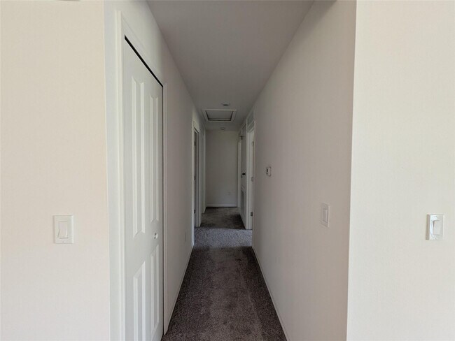 Building Photo - 9065 107th Ct