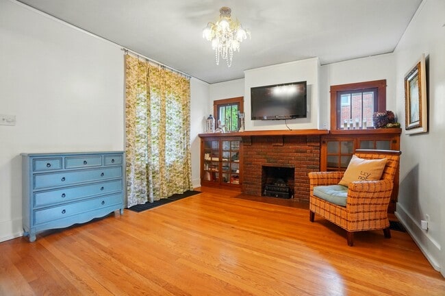 Building Photo - 3000 Hillside Ave