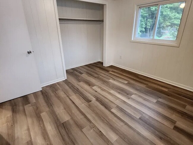 Building Photo - ELEGANT MODISH HOME