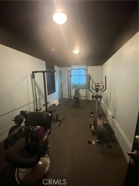 Building Photo - 18700 Oak Grove Rd