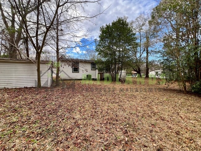 Building Photo - 135 Rivelon Rd