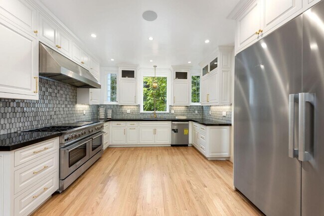 Building Photo - 85 Fagan Dr