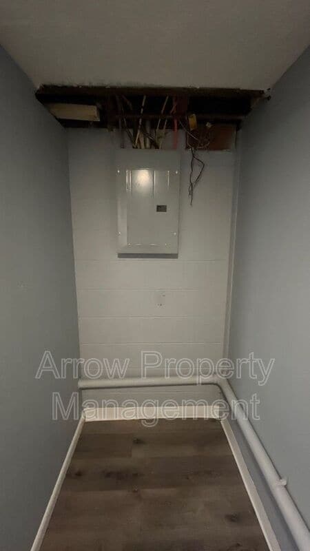 Building Photo - 800 S 38th St