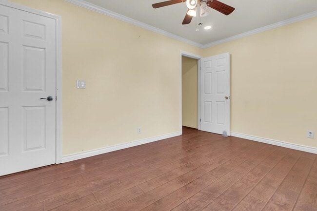 Building Photo - 5246 N Gareloch Ave