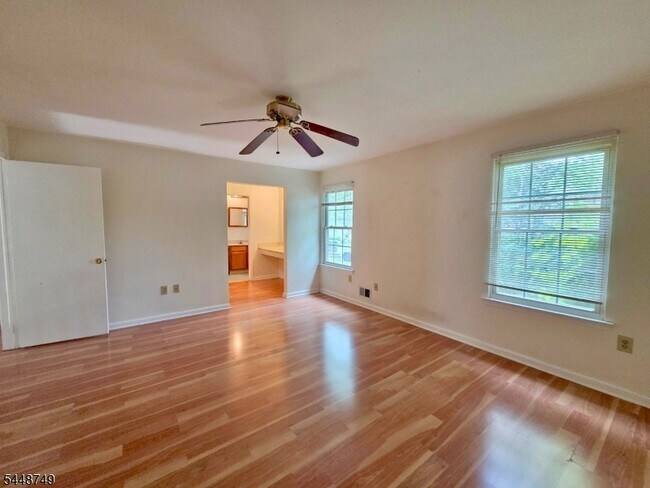 Building Photo - 200 Bamburgh Ct