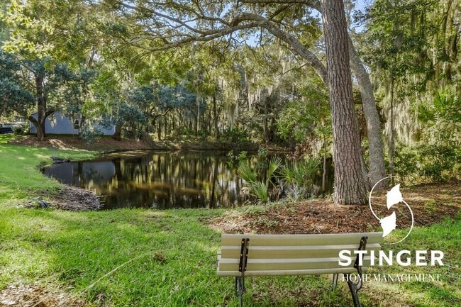 Building Photo - 16 Brindlewood Dr