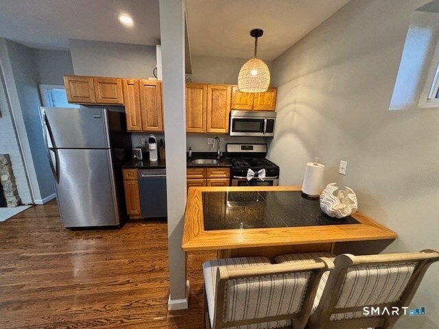 Building Photo - 56 Townsend Ave