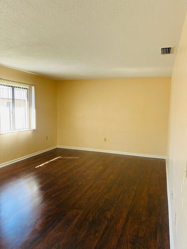 Building Photo - 2/2 Condo in Melbourne for Rent!