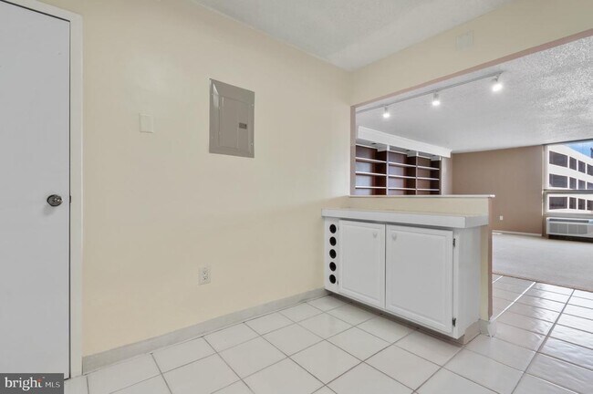 Building Photo - 205 E Joppa Rd