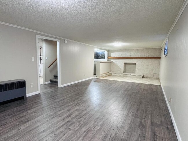 Building Photo - 1819 5th Ave