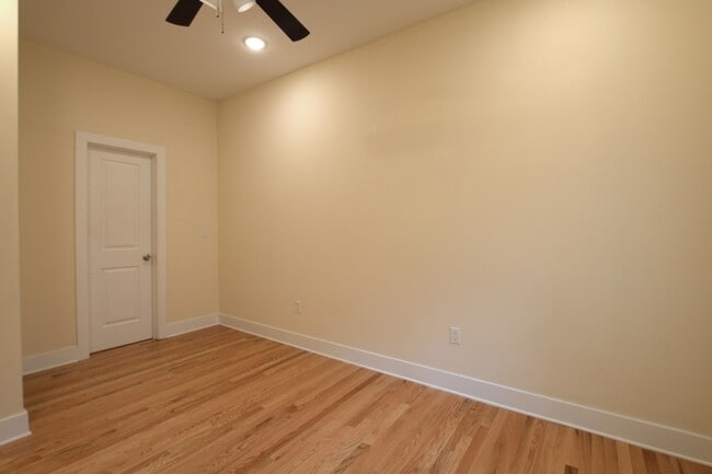 Building Photo - 915 N 19th St