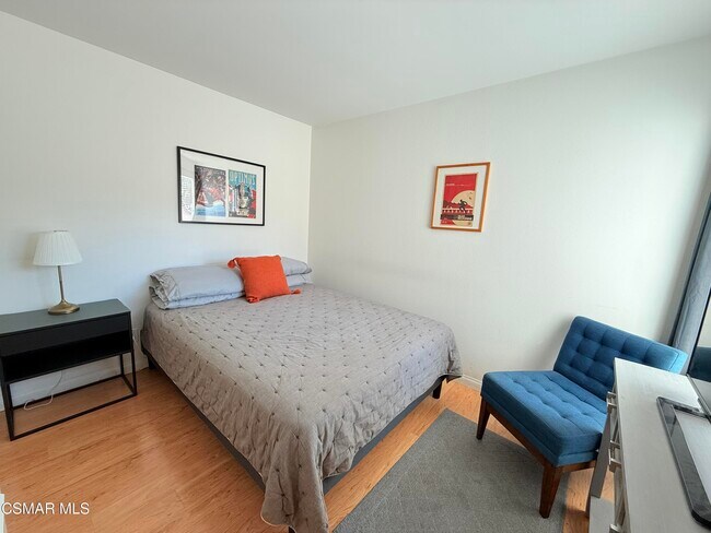 Building Photo - 647 Blue Oak Ave